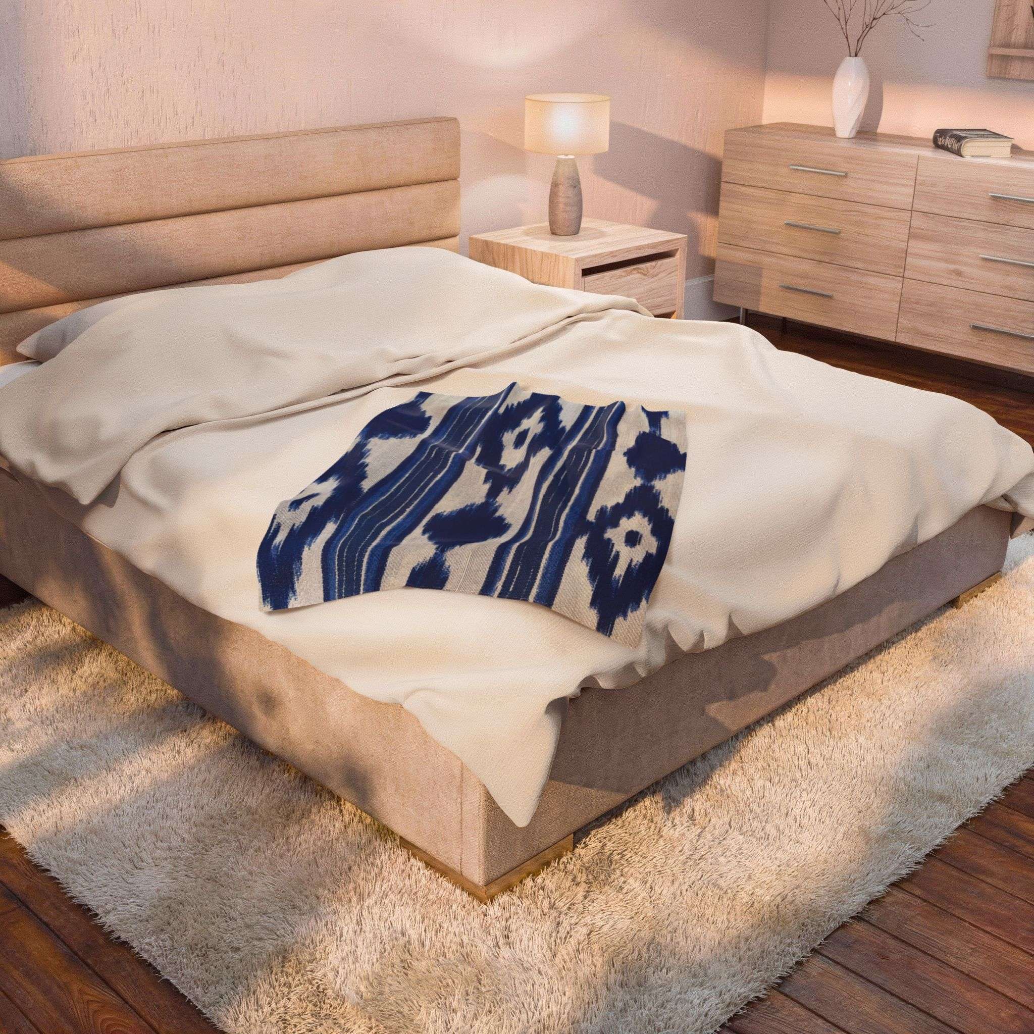 Blue Ikat Pattern Velveteen Plush Blanket - Mallorca Ikat Design Blue Blue Ikat Pattern Velveteen Plush Blanket - Mallorca Ikat Design Blue – Bild 12