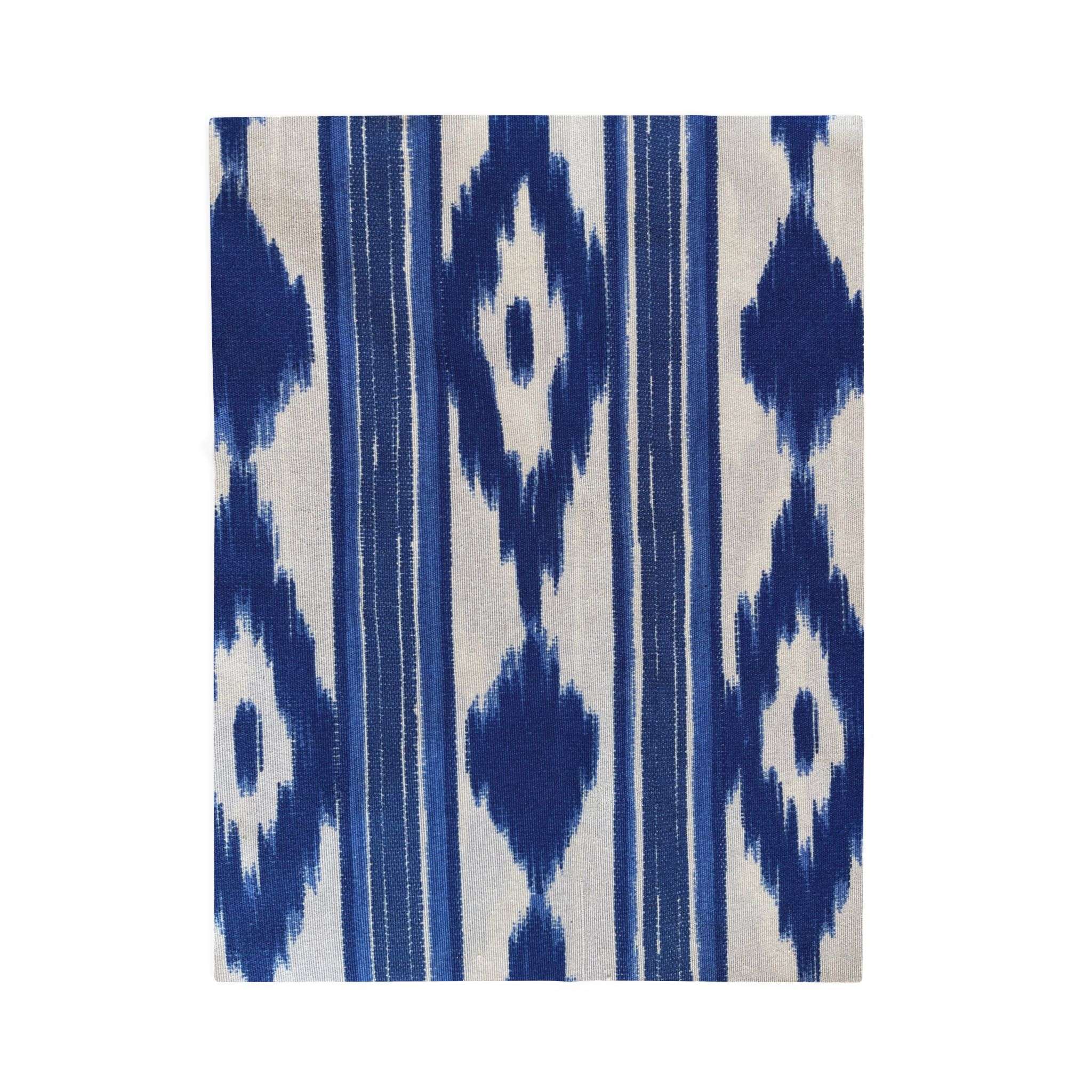 Blue Ikat Pattern Velveteen Plush Blanket - Mallorca Ikat Design Blue Blue Ikat Pattern Velveteen Plush Blanket - Mallorca Ikat Design Blue – Bild 9
